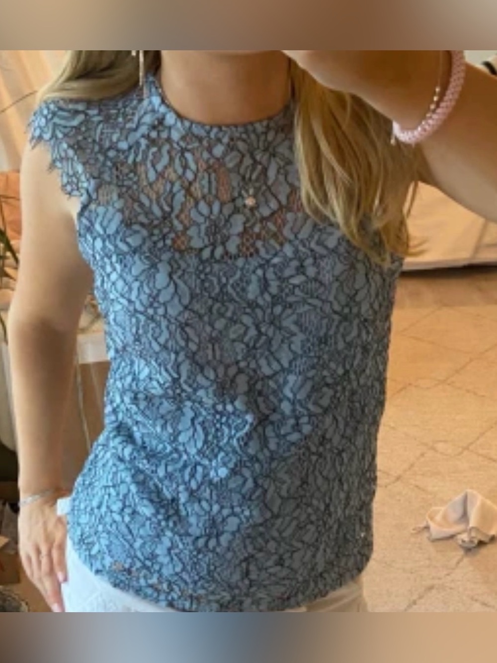 Lace Cap-Sleeve Women's Top in Light Blue
